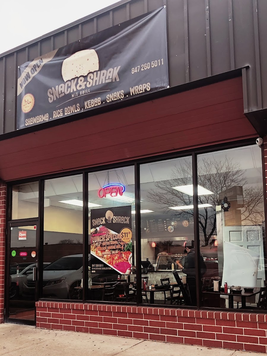 Snack & Shrack Restaurant